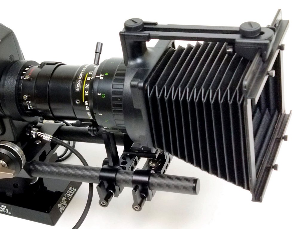 Beaulieu 4008 ZM4 + Matte box + Video-assist + Base + Wooden grip (250MB) - Image 4