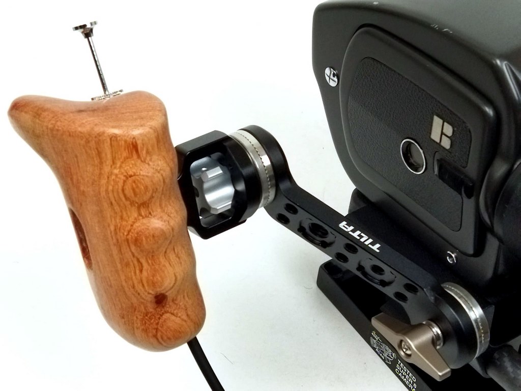 Beaulieu 4008 ZM4 + Matte box + Video-assist + Base + Wooden grip (250MB) - Image 9