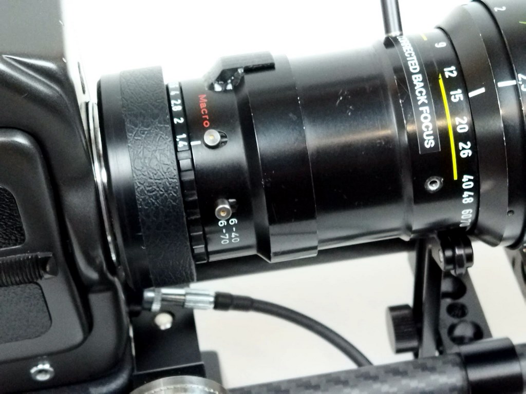 Beaulieu 4008 ZM4 + Matte box + Video-assist + Base + Wooden grip (250MB) - Image 15