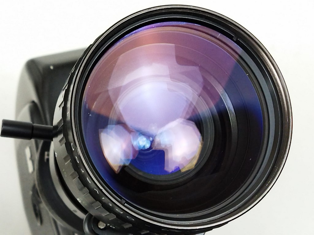 Beaulieu 4008 ZM4 + Matte box + Video-assist + Base + Wooden grip (250MB) - Image 16