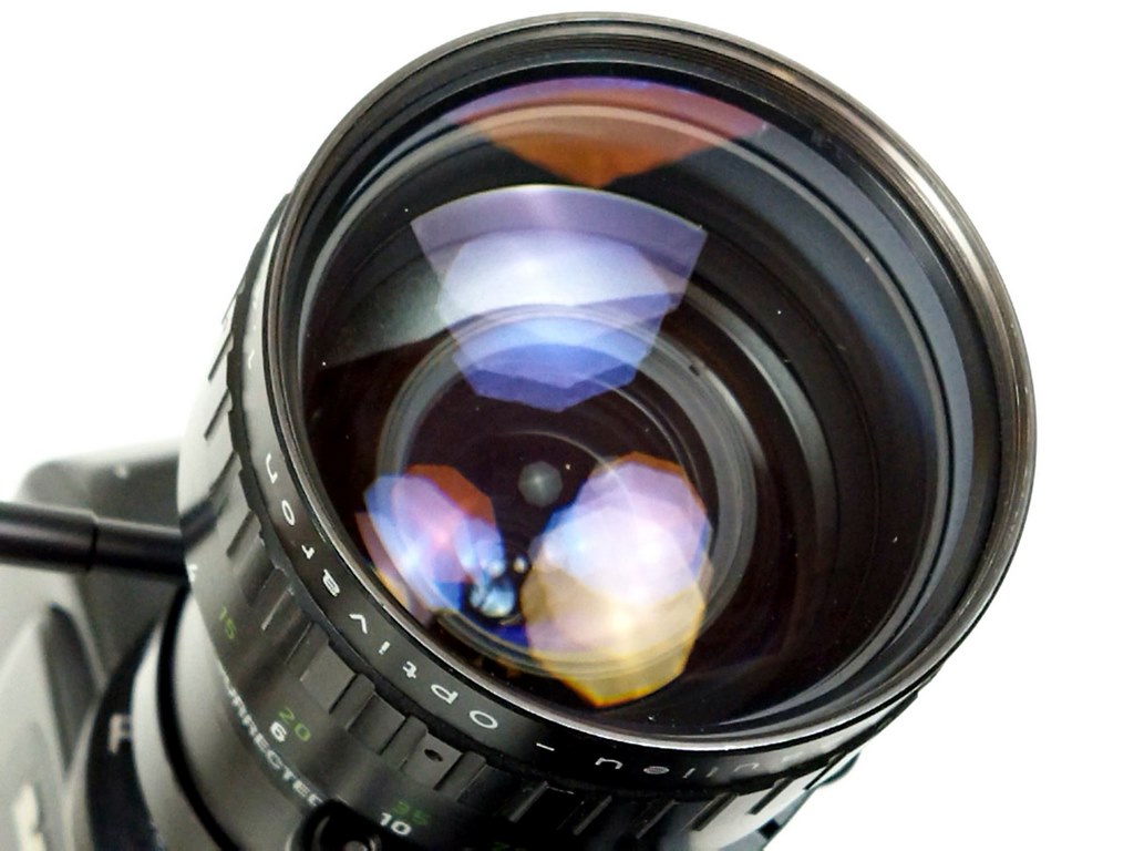 Beaulieu 4008 ZM4 + Matte box + Video-assist + Base + Wooden grip (250MB) - Image 17