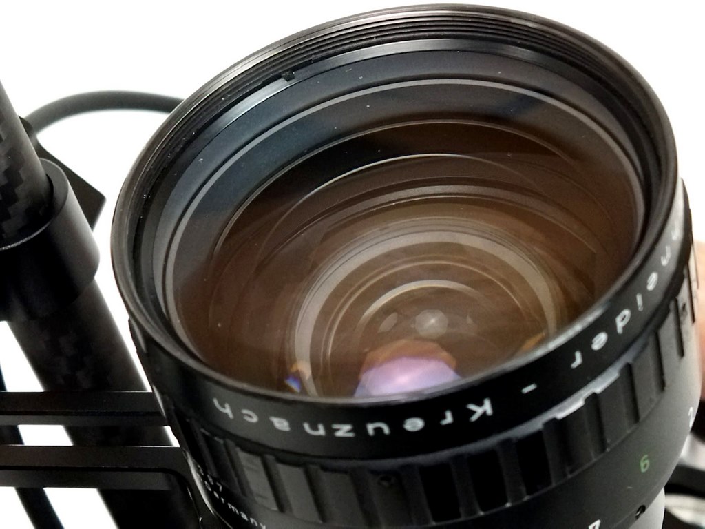 Beaulieu 4008 ZM4 + Matte box + Video-assist + Base + Wooden grip (250MB) - Image 22