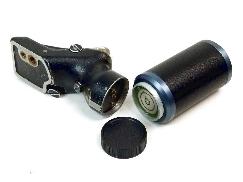 Original grip for Beaulieu R16/2016 with FullWat 3800 mAh battery