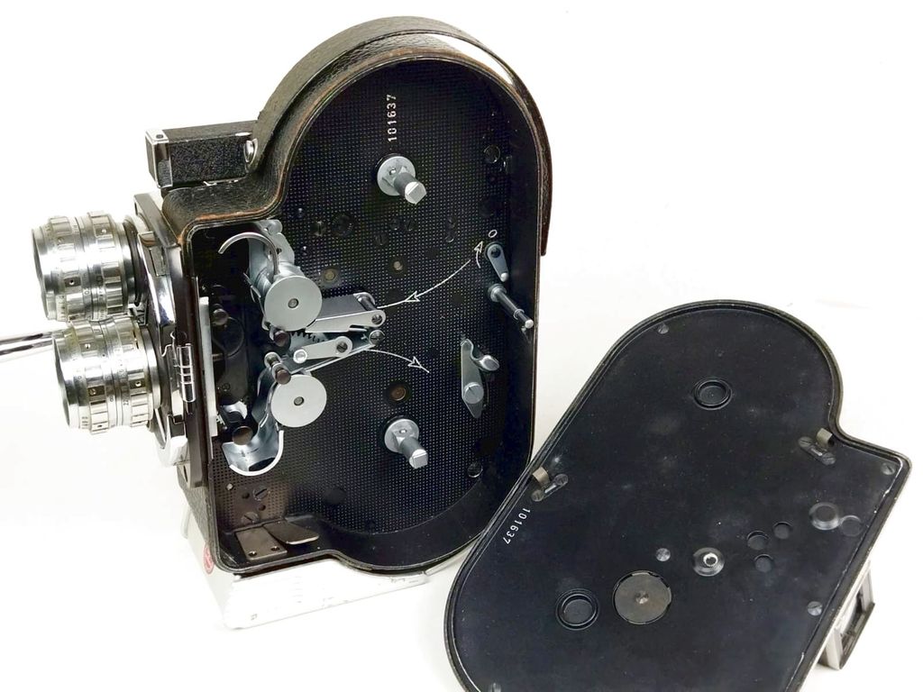 Bolex H16 Supreme with Schneider lenses (OC209) - Image 7