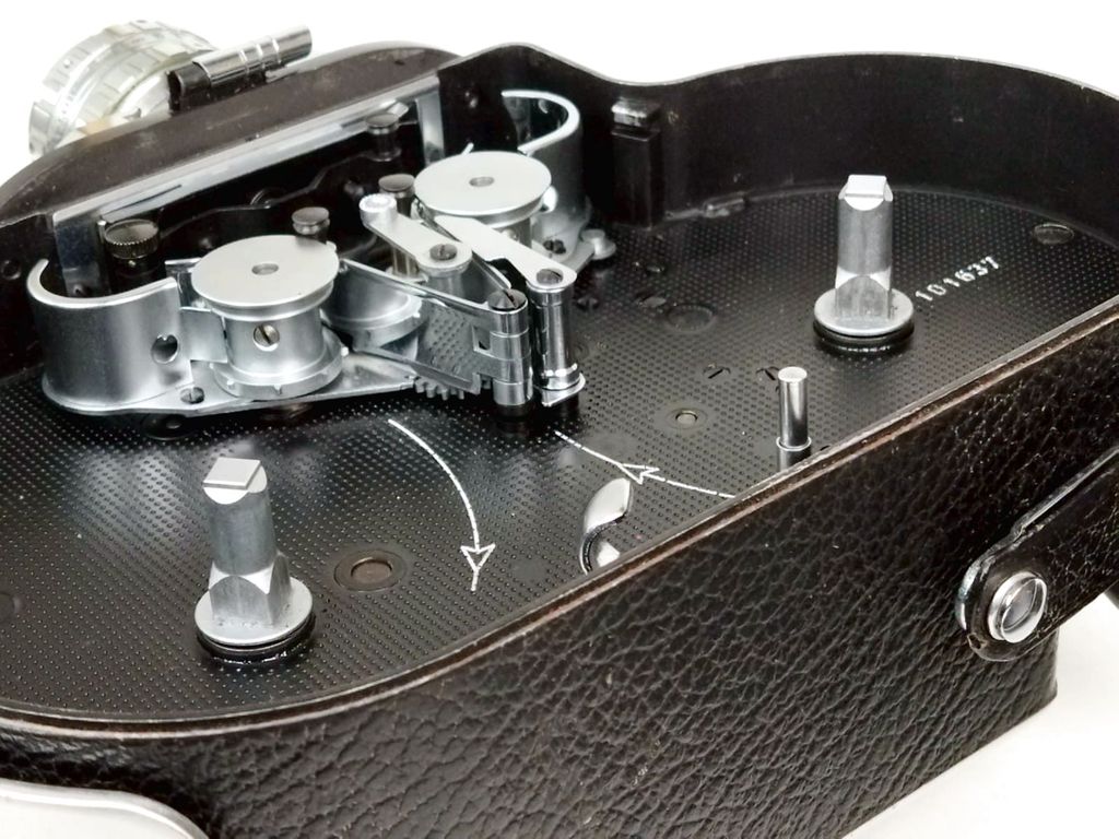 Bolex H16 Supreme with Schneider lenses (OC209) - Image 11